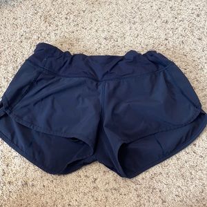 lululemon shorts size 4